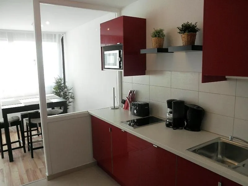 Checkvienna - Karmarschgasse Apartment 0*, Vienna